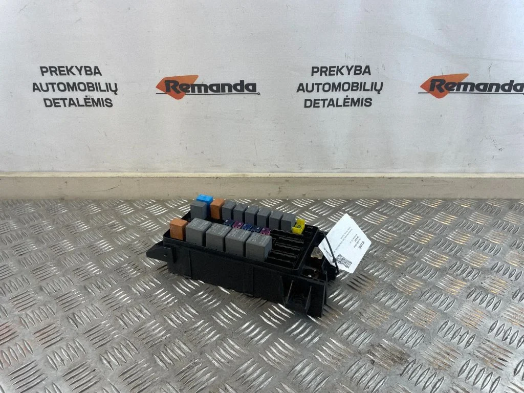 Fuse module – KIA Sorento (2002-2009)