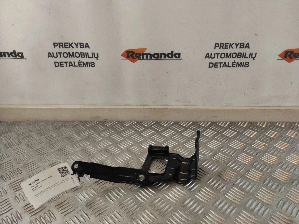 Cita motora nodalījuma detaļa 9101090091