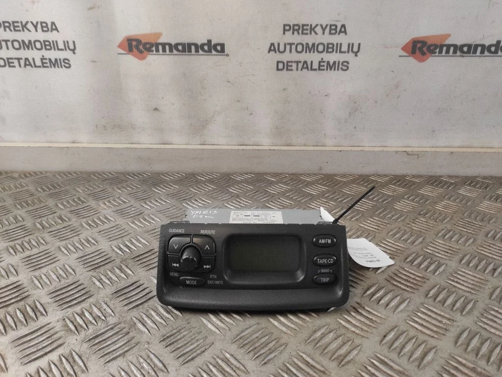 Radio/CD/DVD atskaņotājs/navigācija 8611052021BO