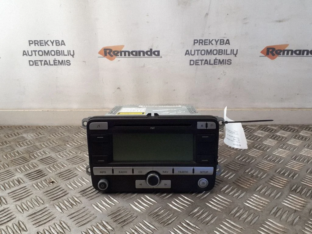 Radio/CD/DVD atskaņotājs/navigācija 1K0035191D