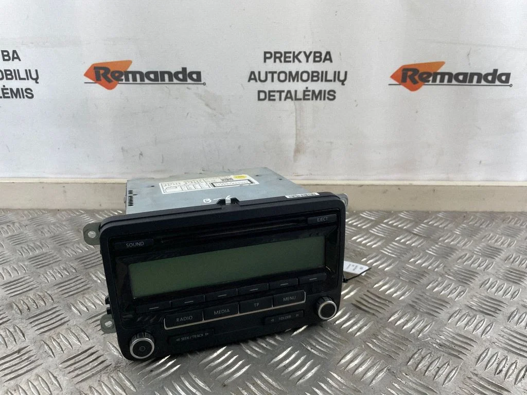Radio/CD/DVD atskaņotājs/navigācija 1K0035186AA