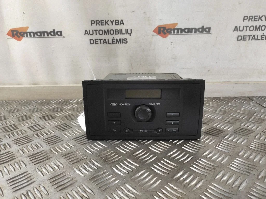 Radija/ CD/DVD grotuvas/ navigacija