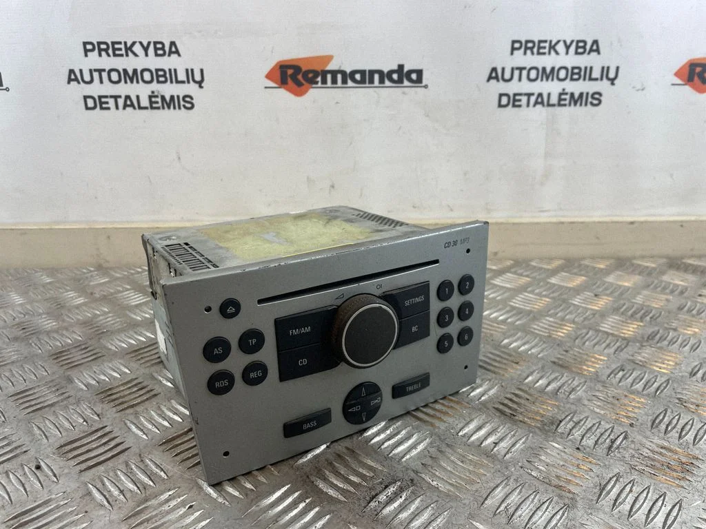 Radio/CD/DVD atskaņotājs/navigācija 7643104317