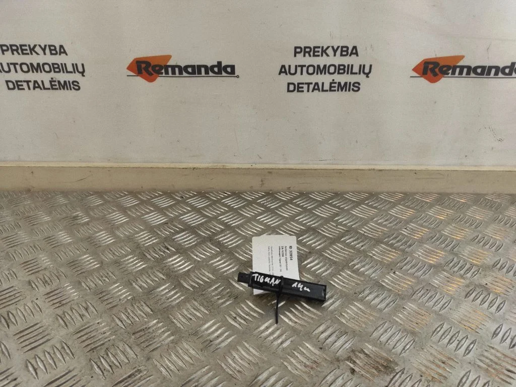 Antenas pastiprinātājs 5K0962132A
