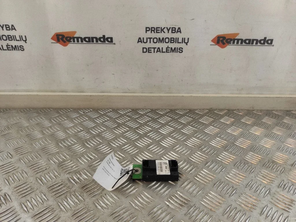 Antenas pastiprinātājs – Mercedes-Benz S klase W221 (2005-2013)