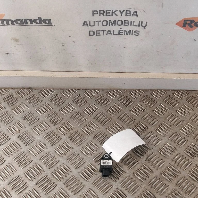 Drošības spilvenu trieciena sensors – Toyota Avensis T270 (2015-2018)