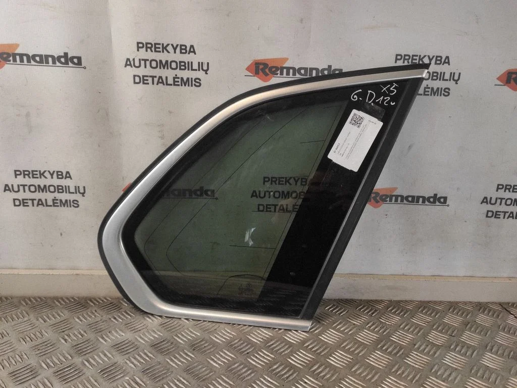 Rear side window 720788605