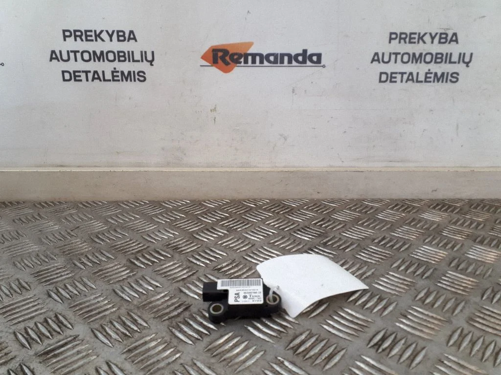 Drošības spilvenu trieciena sensors