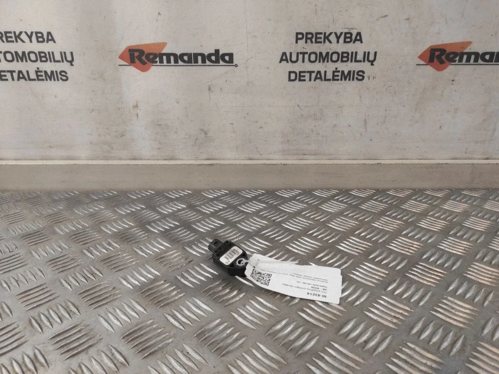 Drošības spilvenu trieciena sensors 8917302050