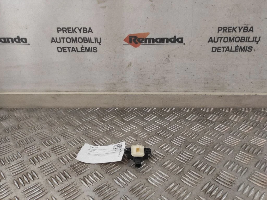 Drošības spilvenu trieciena sensors A1668210351