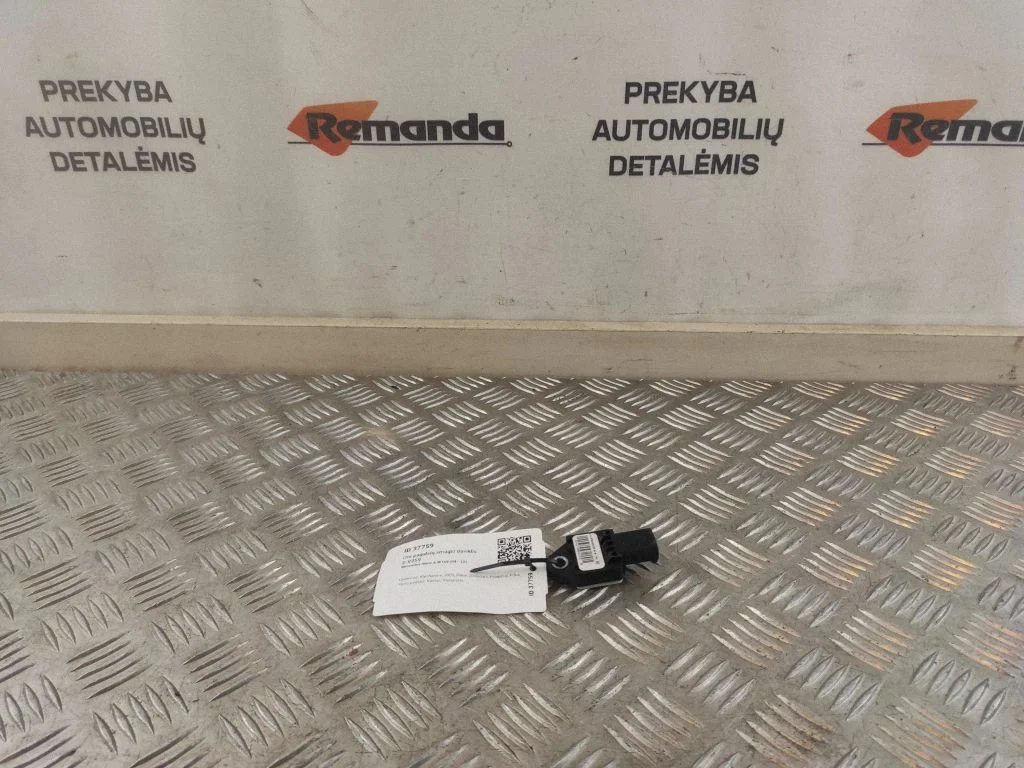 Drošības spilvenu trieciena sensors A1698202226
