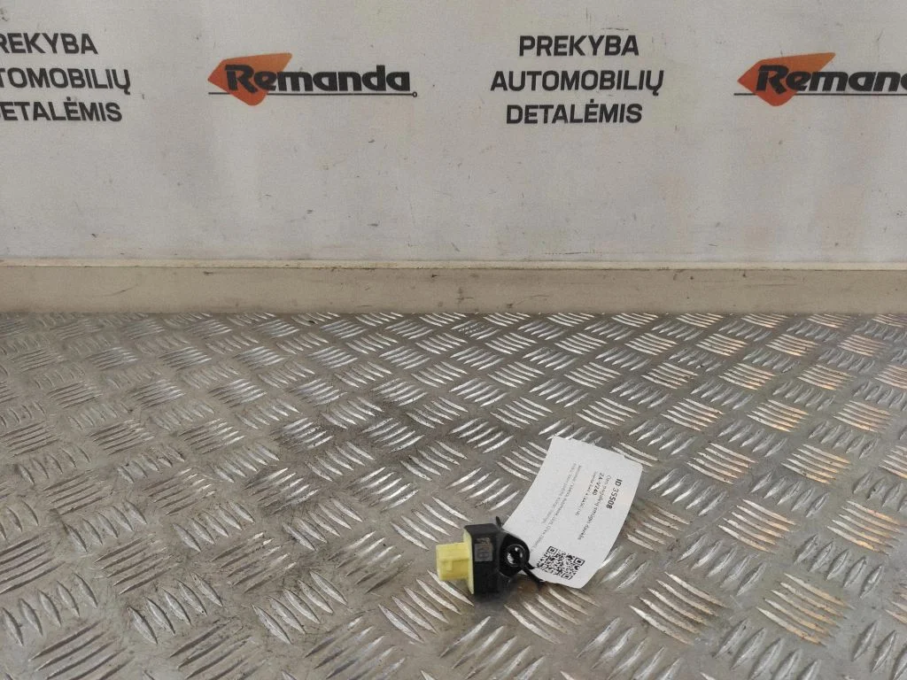 Drošības spilvenu trieciena sensors – Toyota RAV 4 (XA50) (2018-)
