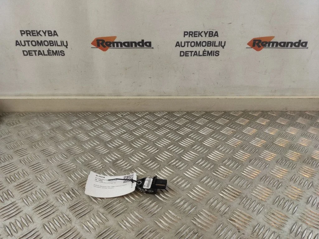 Turvapadja löögiandur 898310W010