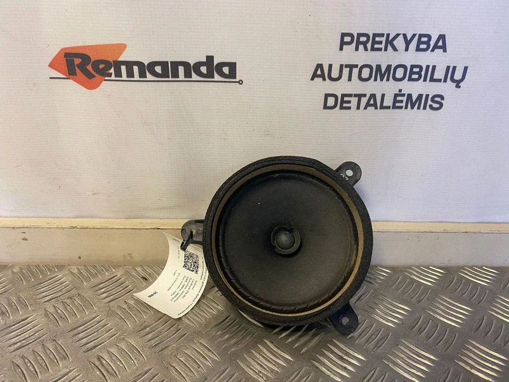 Rear door speaker – Subaru Outback (2004-2006)
