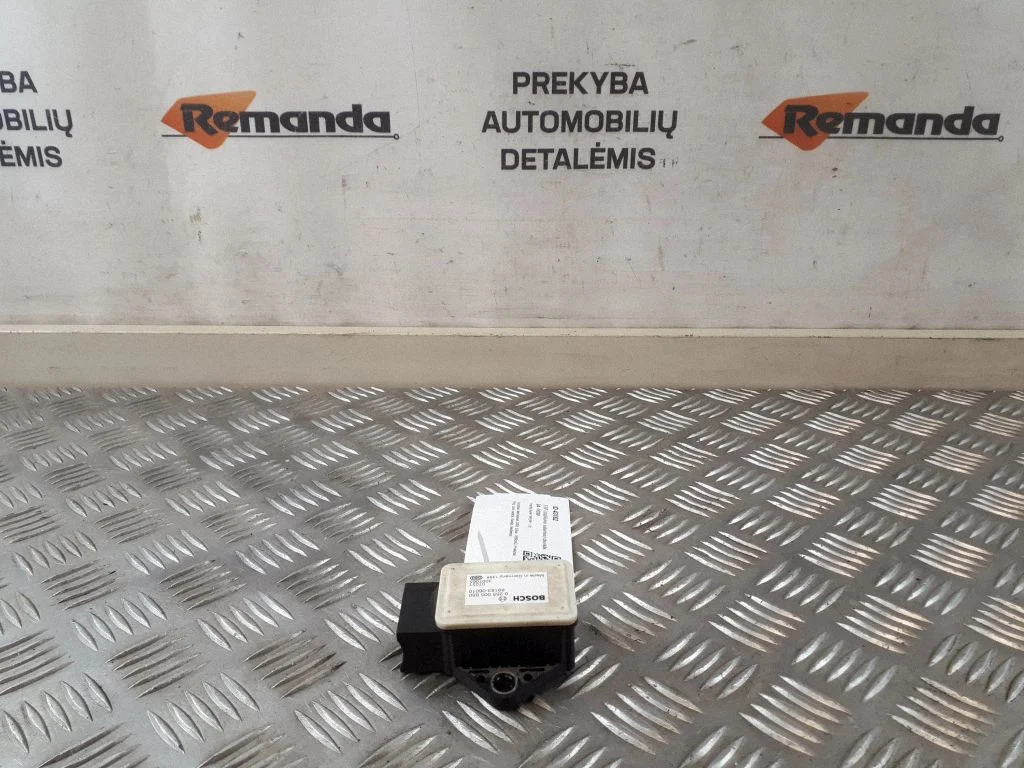 ESP acceleration yaw rate sensor – Toyota Auris 150 (2006-2012)