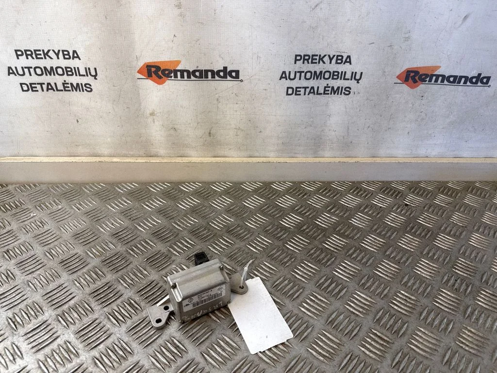 ESP acceleration yaw rate sensor – Renault Laguna II (2001-2007)