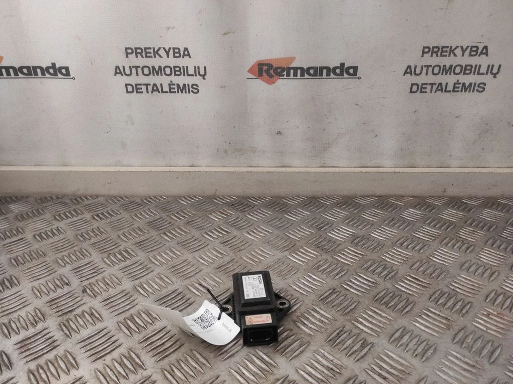 ESP (stabiilsussüsteemi) andur (pöördekiirusandur) 0265005246