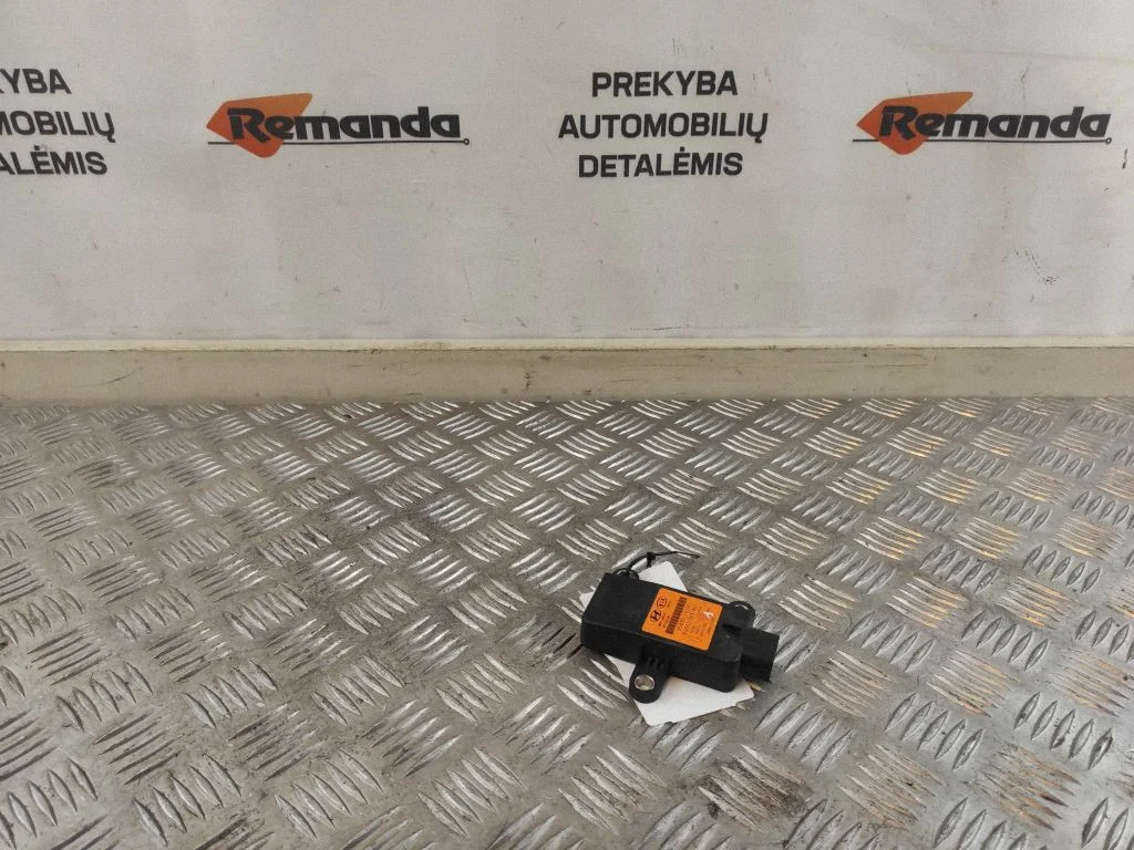 ESP (stabilitātes sistēmas) sensors (paātrinājuma sensors) – Hyundai i40 (2011-)