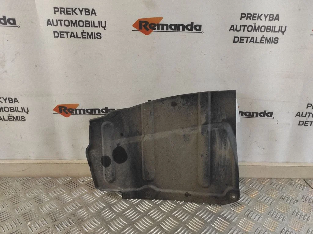 Priekinės važiuoklės dugno apsauga