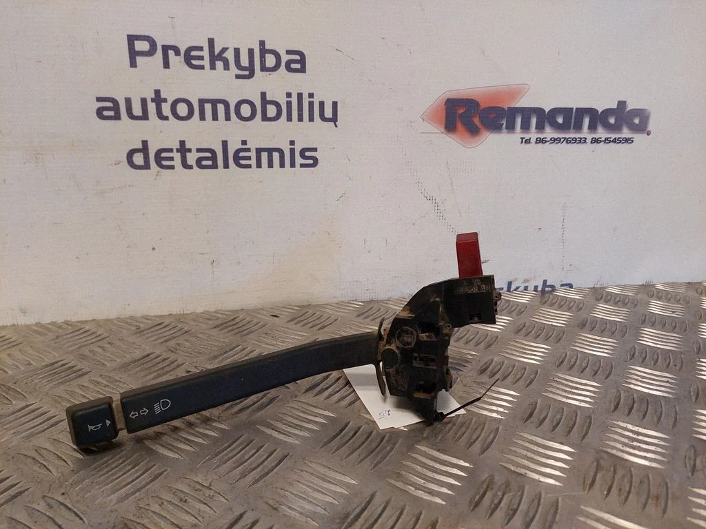 Posūkių/ šviesų rankenėlė