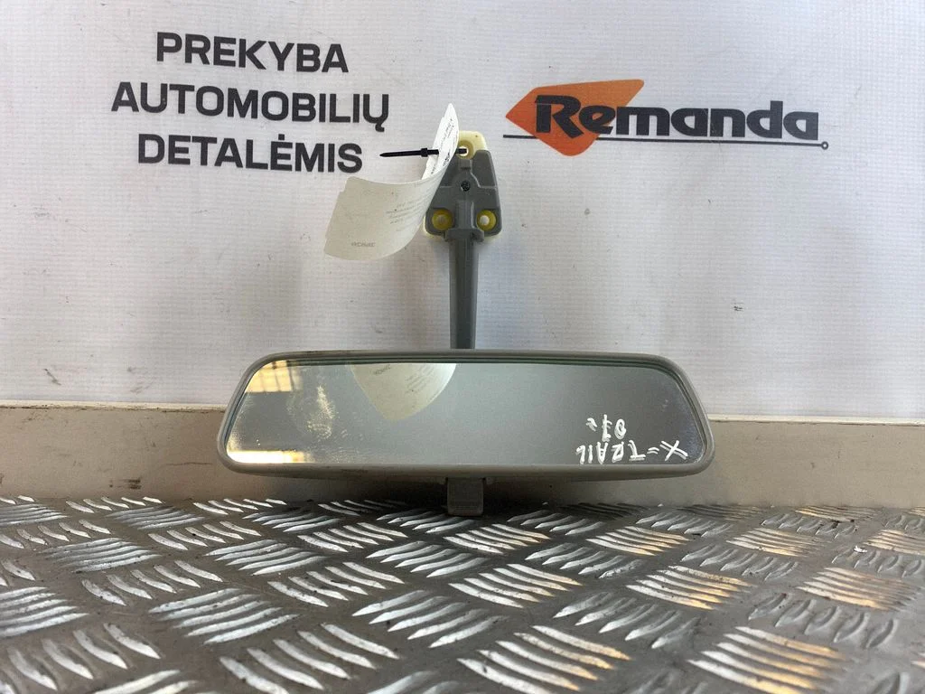 Rear view mirror (interior) – Nissan X-Trail T30 (2001-2007)