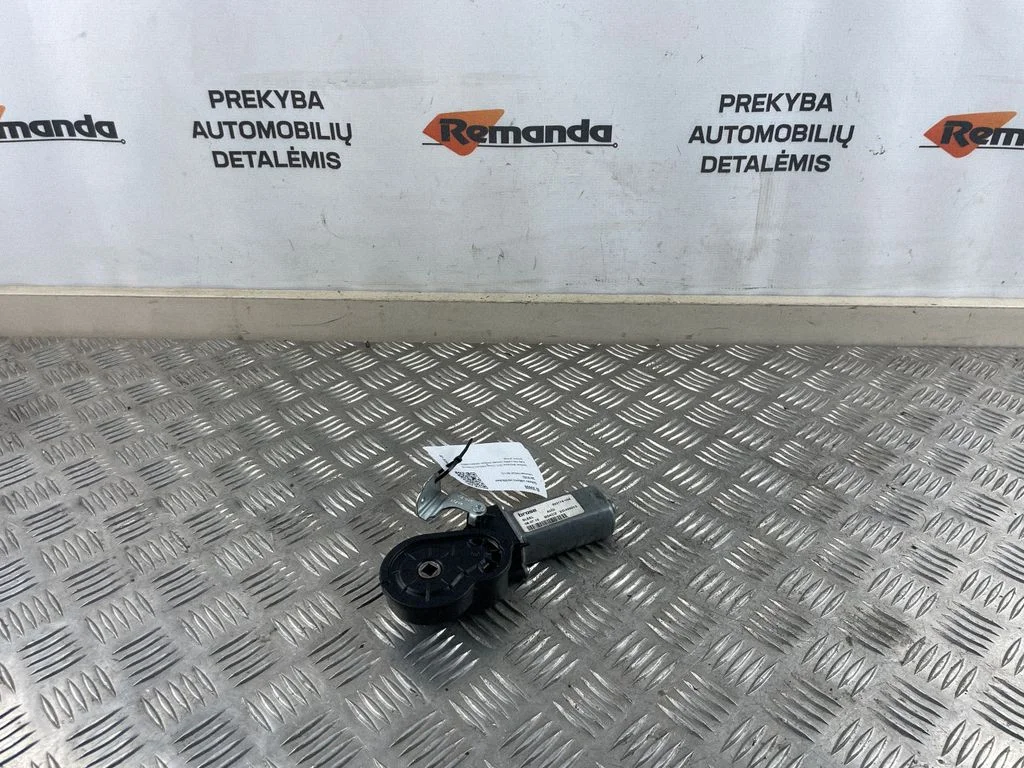 Sėdynės valdymo varikliukas