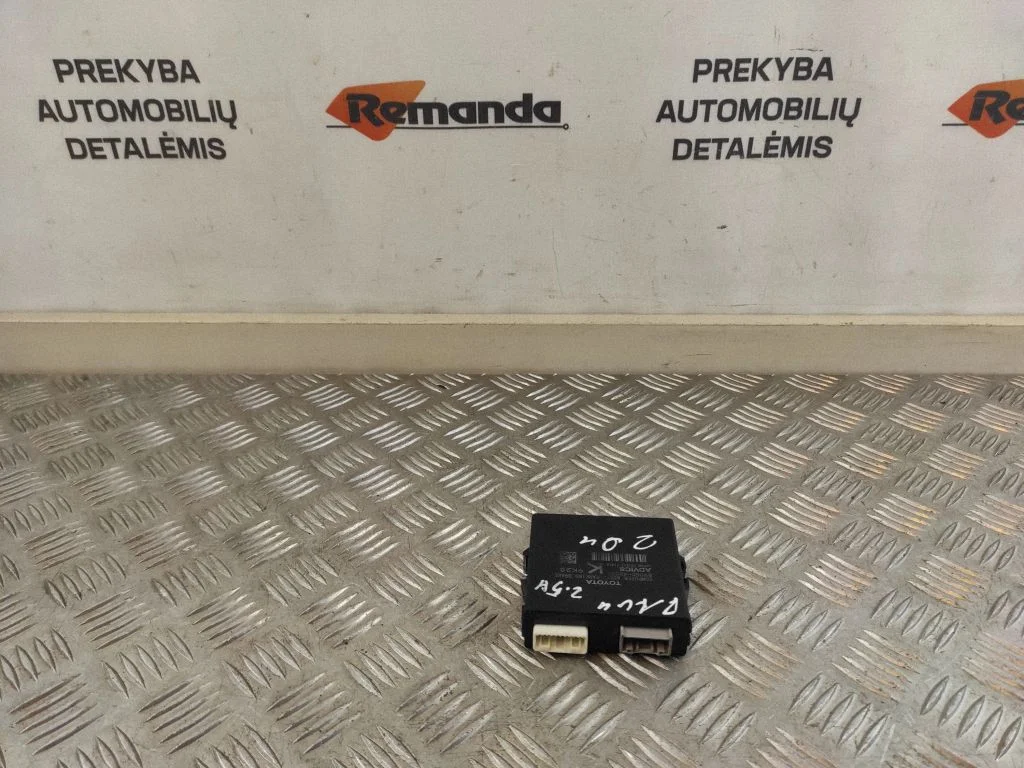 Rankinio stabdžio valdymo blokas