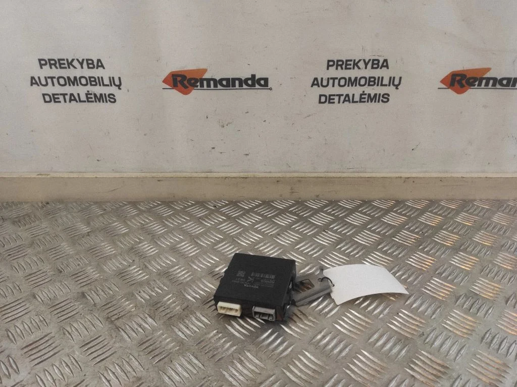 Rankinio stabdžio valdymo blokas