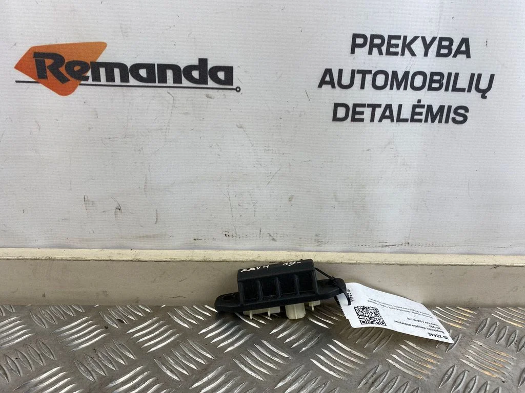 Bagāžnieka vāka atvēršanas slēdzis – Toyota RAV 4 (XA50) (2018-)