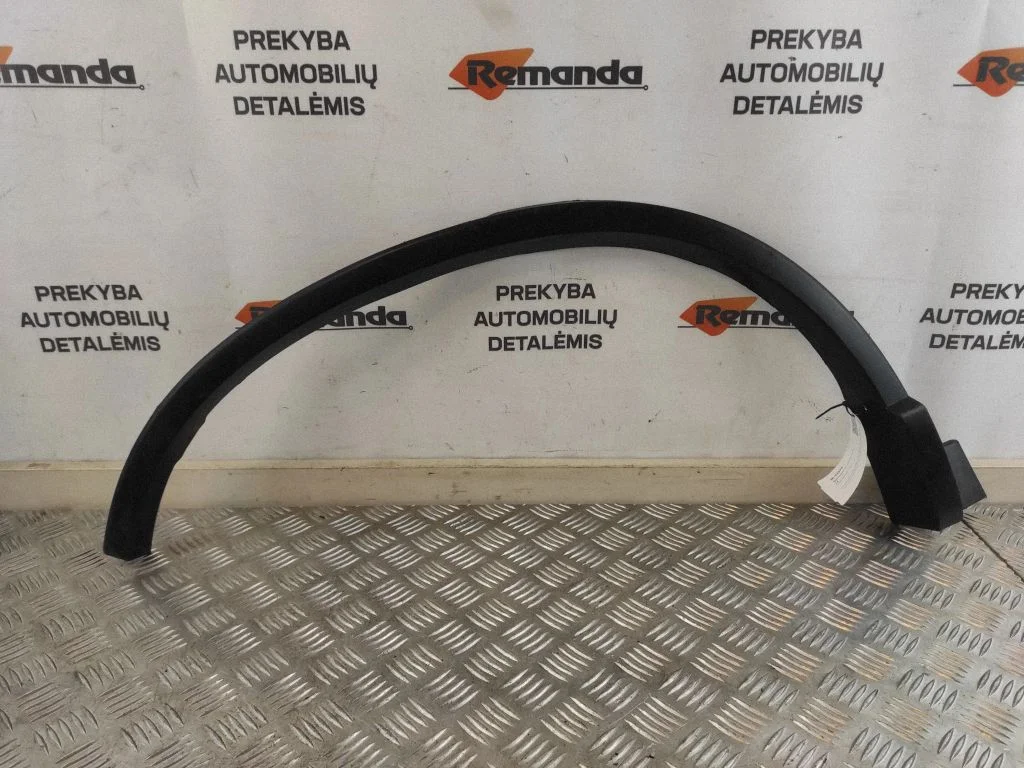 Rear fender molding trim 74410SWAGO10M1