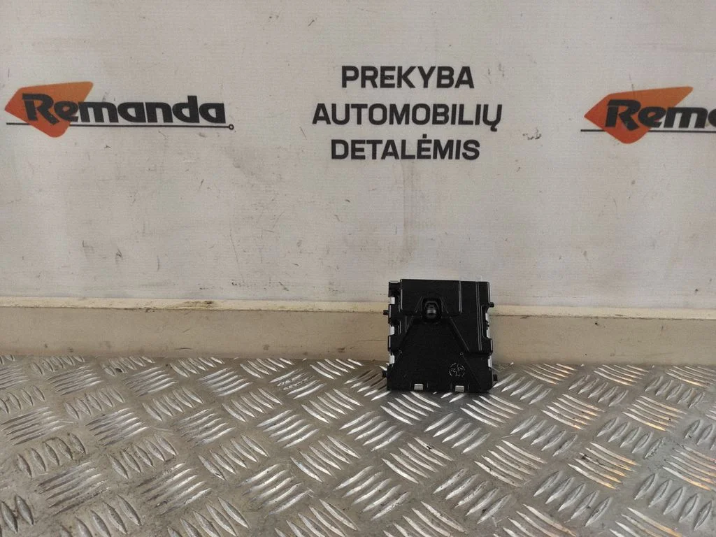Priekinio stiklo kamera