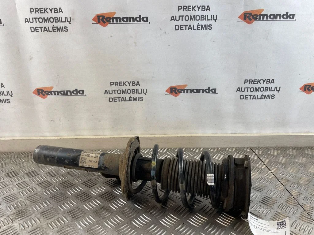 Amortyzator przedni ze sprężyną 3Q0413031BM