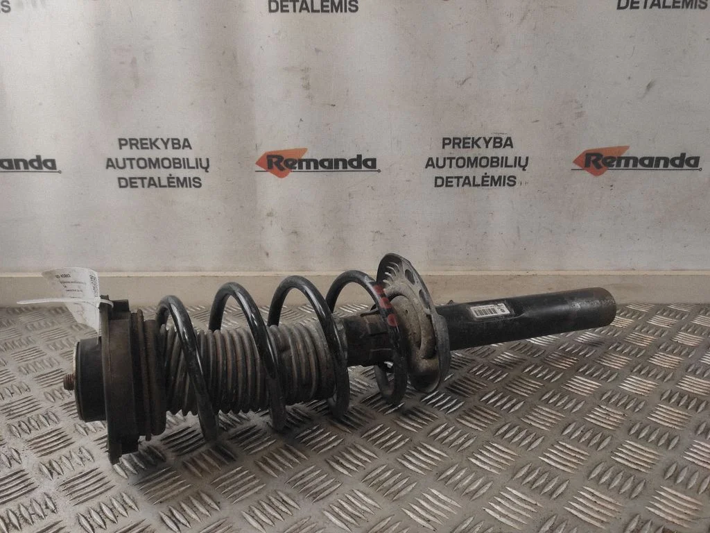 Priekšējais amortizators ar atsperi 1K0413031AT