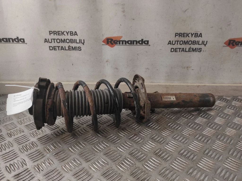 Priekšējais amortizators ar atsperi 1K0413031BE