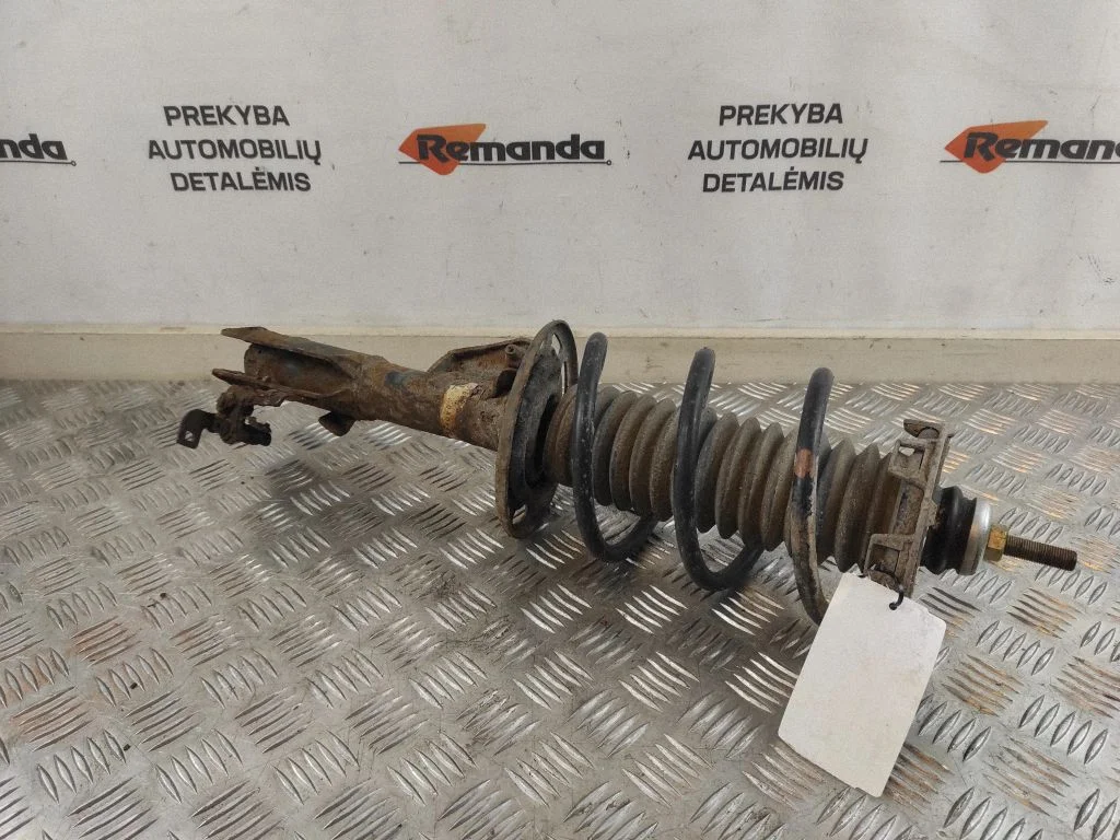 Eesmine amortisaator koos vedruga 51601SAAE610