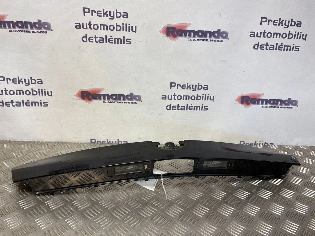 Galinio dangčio numerio apšvietimo juosta