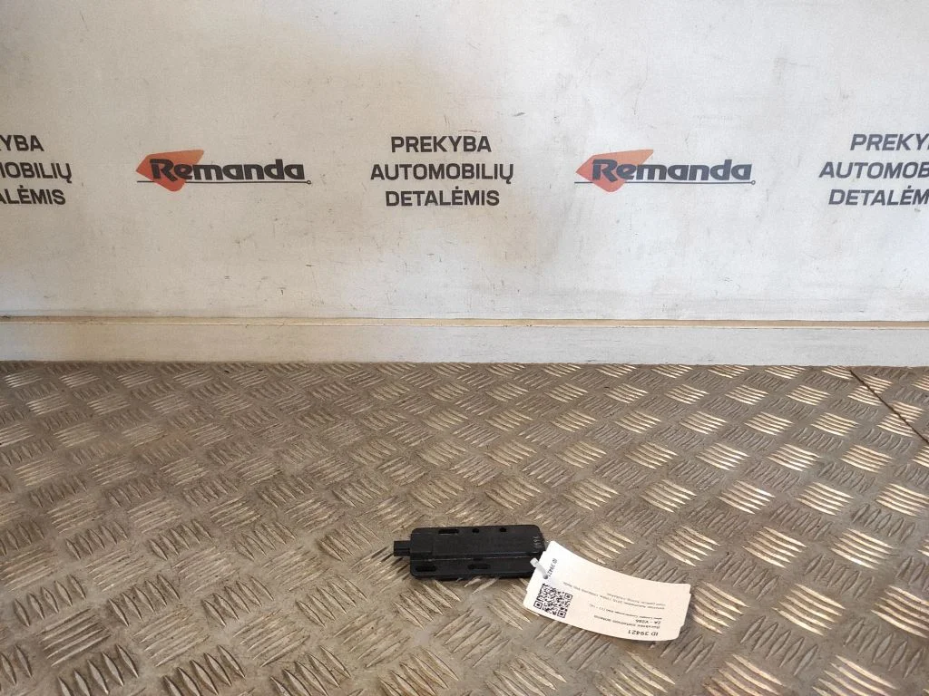 Beraktės sistemos antena