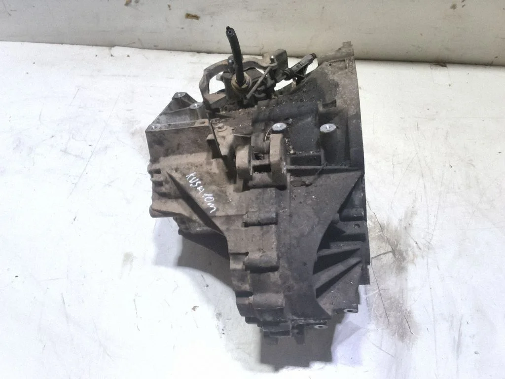 Mechaninė 5 pavarų dėžė