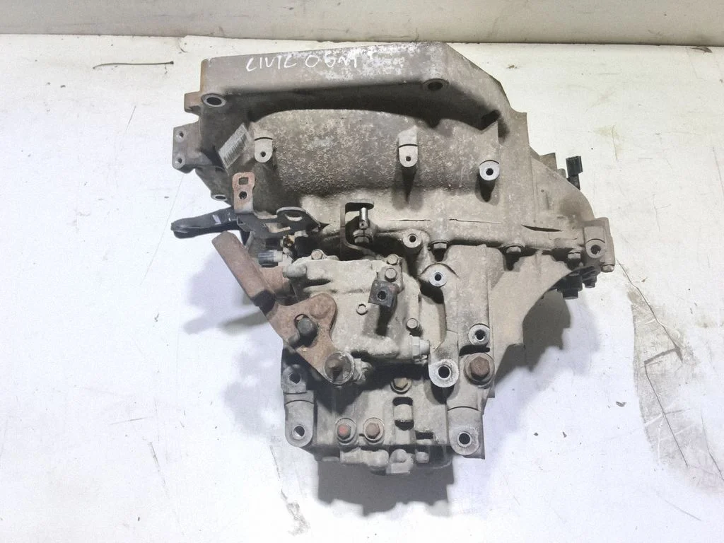 Mechaninė 5 pavarų dėžė