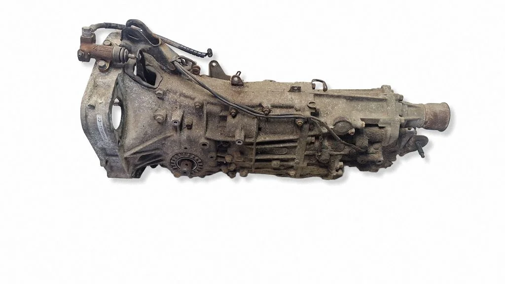 Mechaninė 5 pavarų dėžė