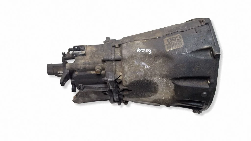 Mechaninė 5 pavarų dėžė