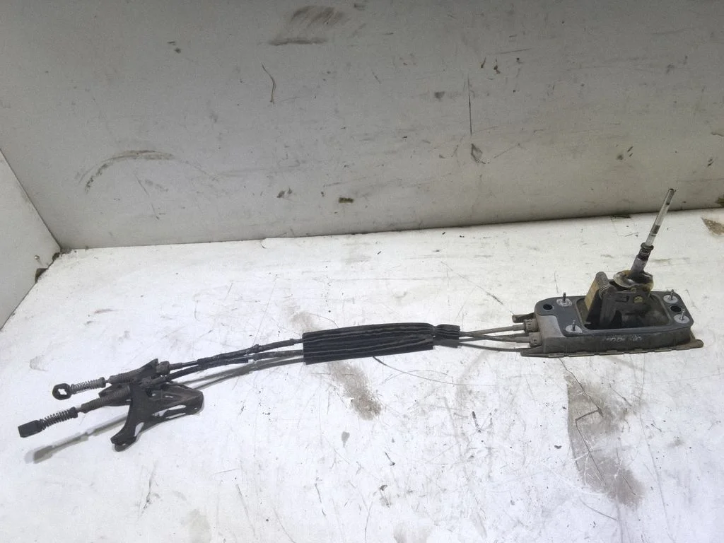 Pavarų perjungimo mechanizmas (kulisa)