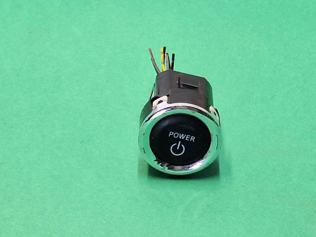 Automobilio užvedimo jungtukas