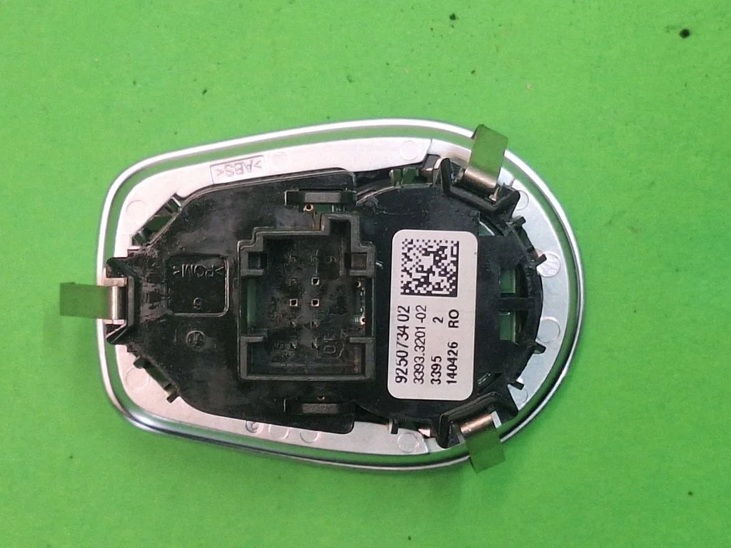 Automobilio užvedimo jungtukas