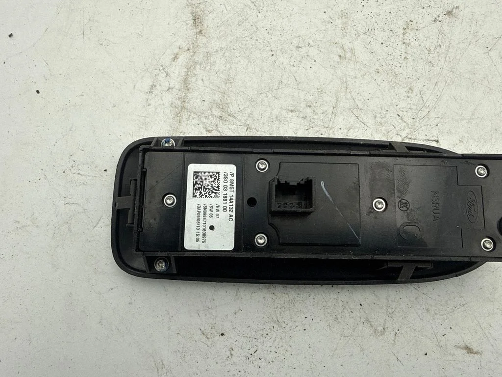 Electric window control switch 8M5T14A132AC