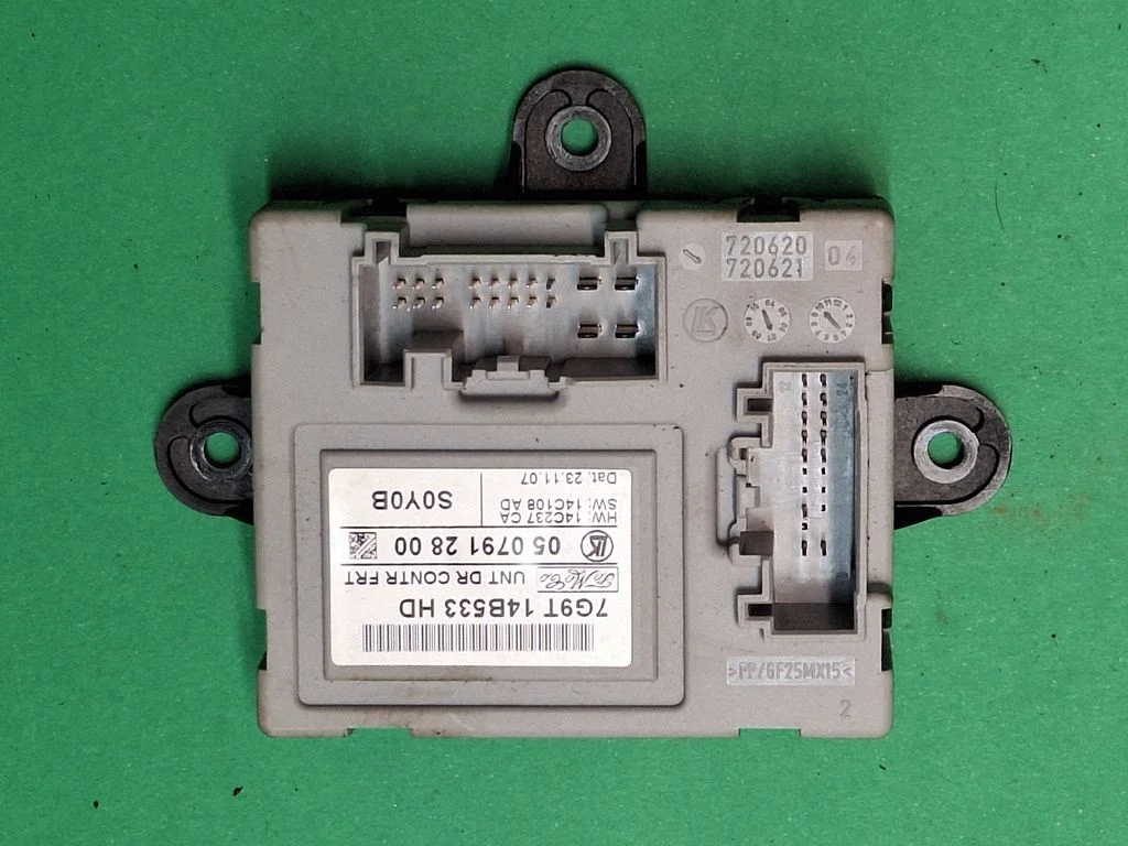 Durų elektronikos valdymo blokas