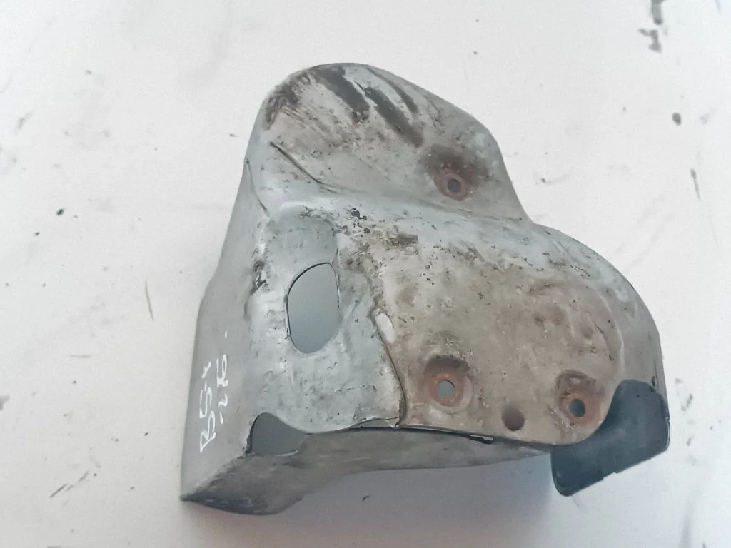 Kita variklio skyriaus detalė