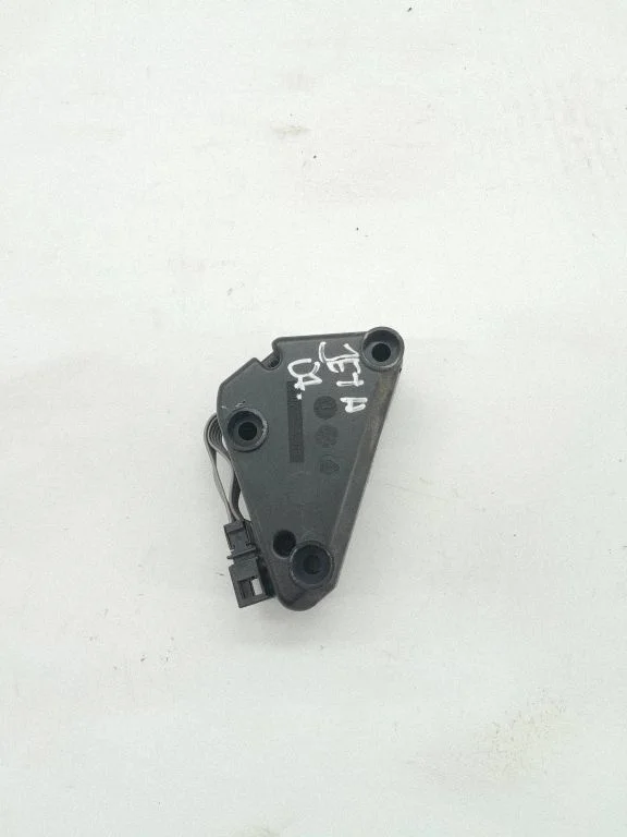 Sound amplifier 1K0035463D