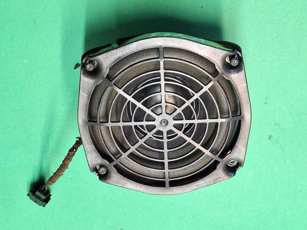 Subwoofer speaker 261183001823051
