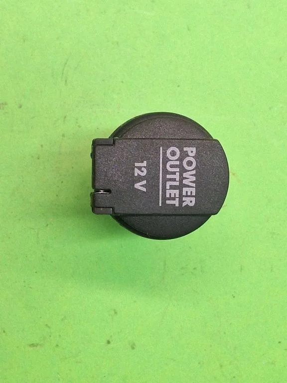 12 V lizdas (gale)